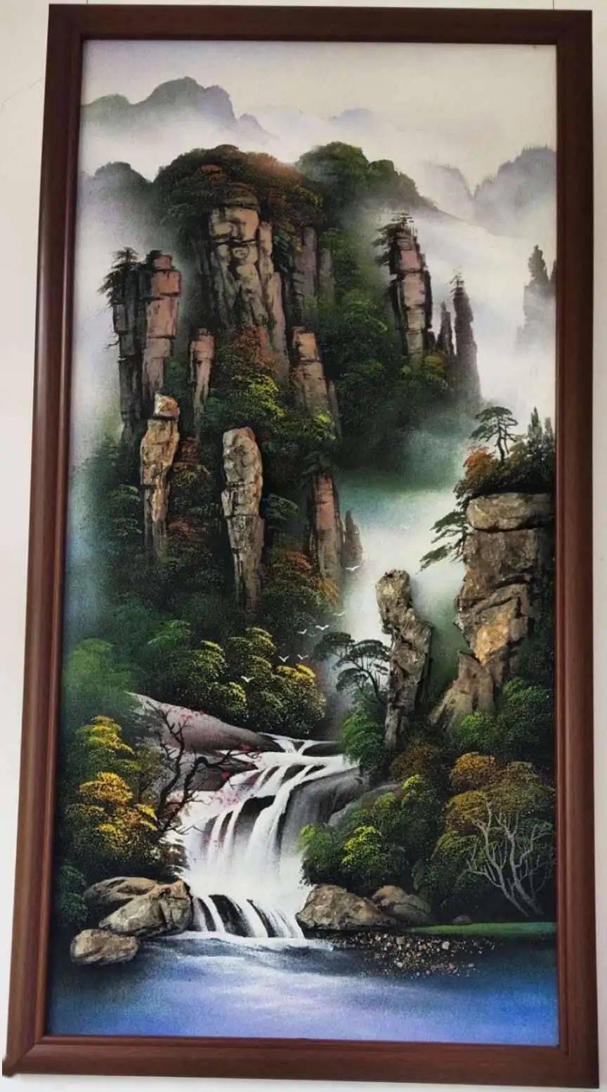 山东志愿者路边摘葱吃后自罚俯卧撑引热议，当事人对此有何回应？